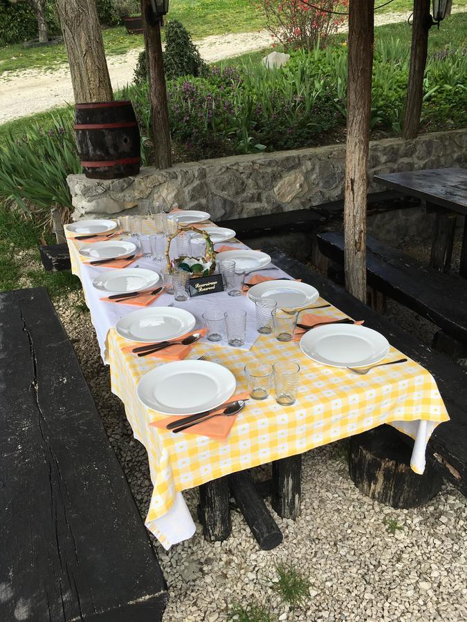 모토분 Agroturizam Toni 아파트 외부 사진